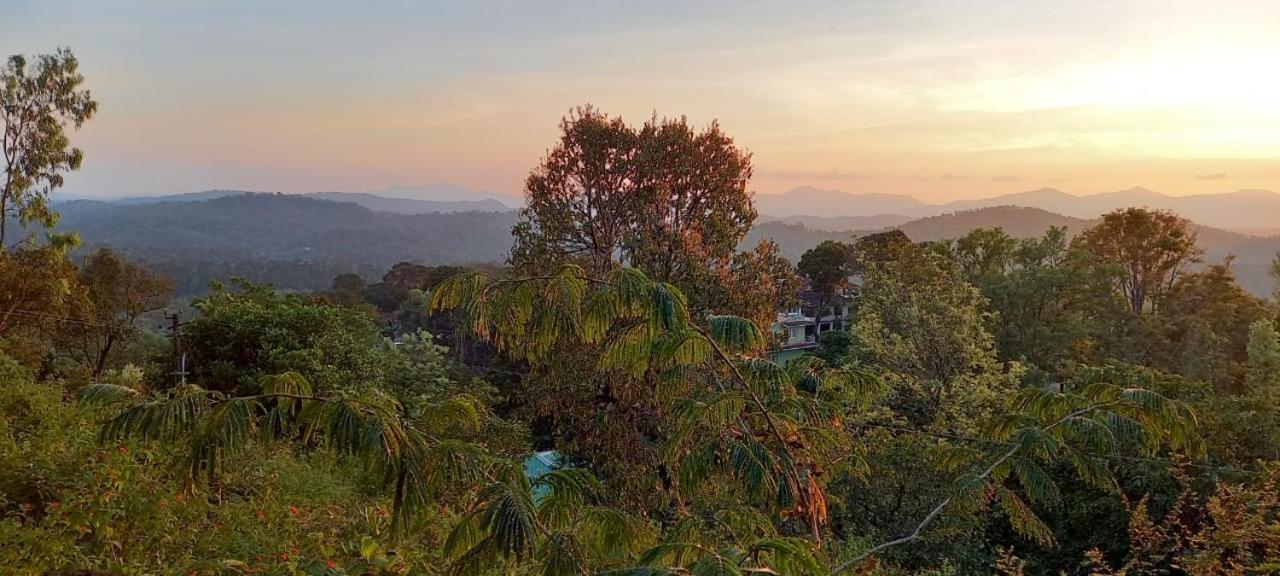 Westernghats Homestay Madikeri Luaran gambar